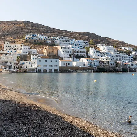 Calm 1 * Κύθνος